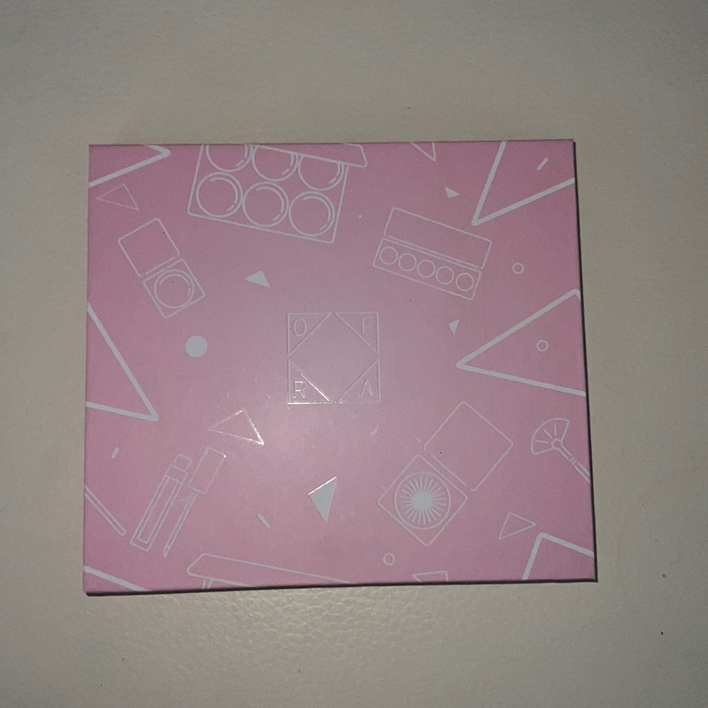 OFRA blush palette